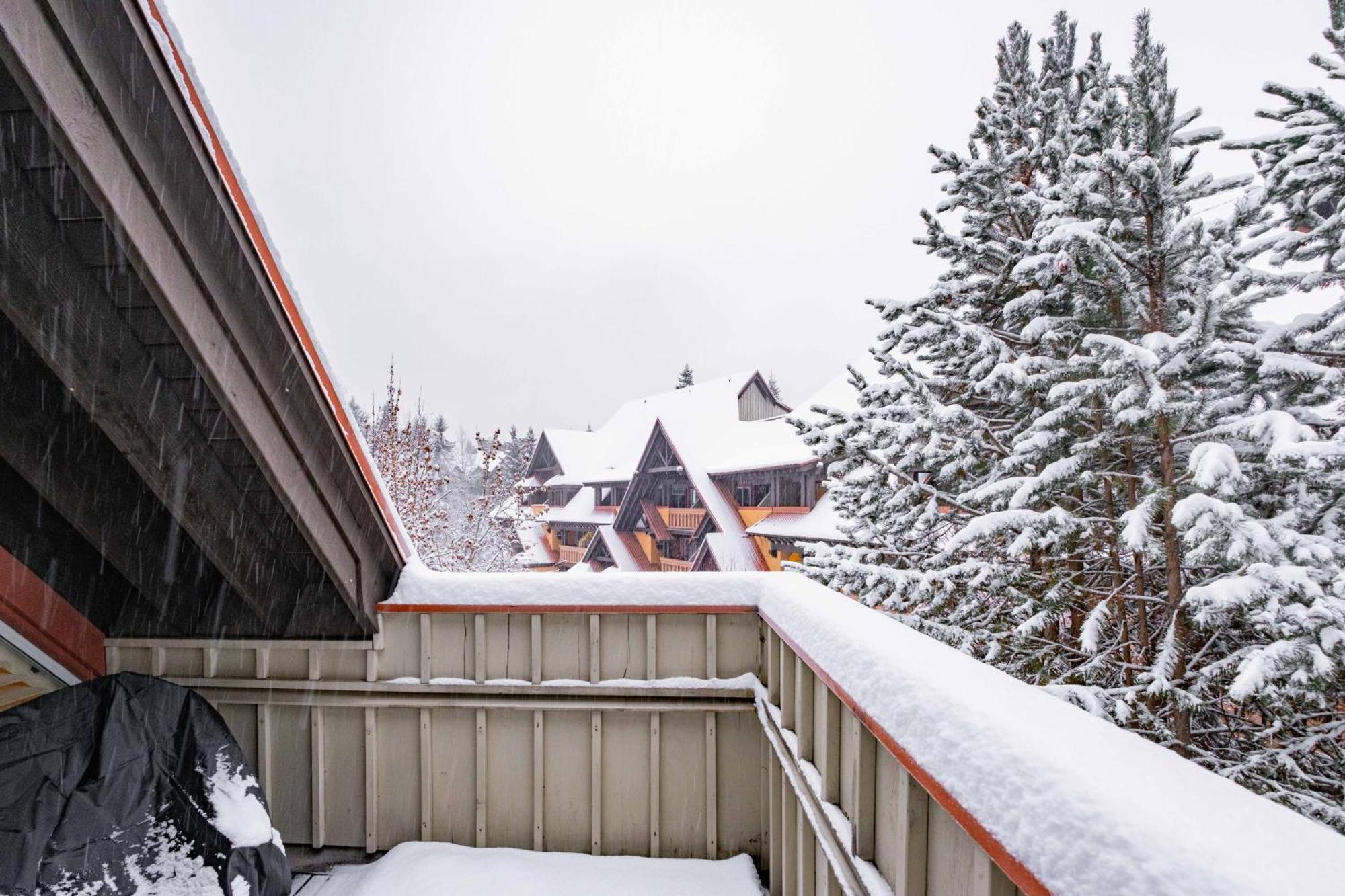 Sunpath By Outpost Whistler Villa Exterior photo