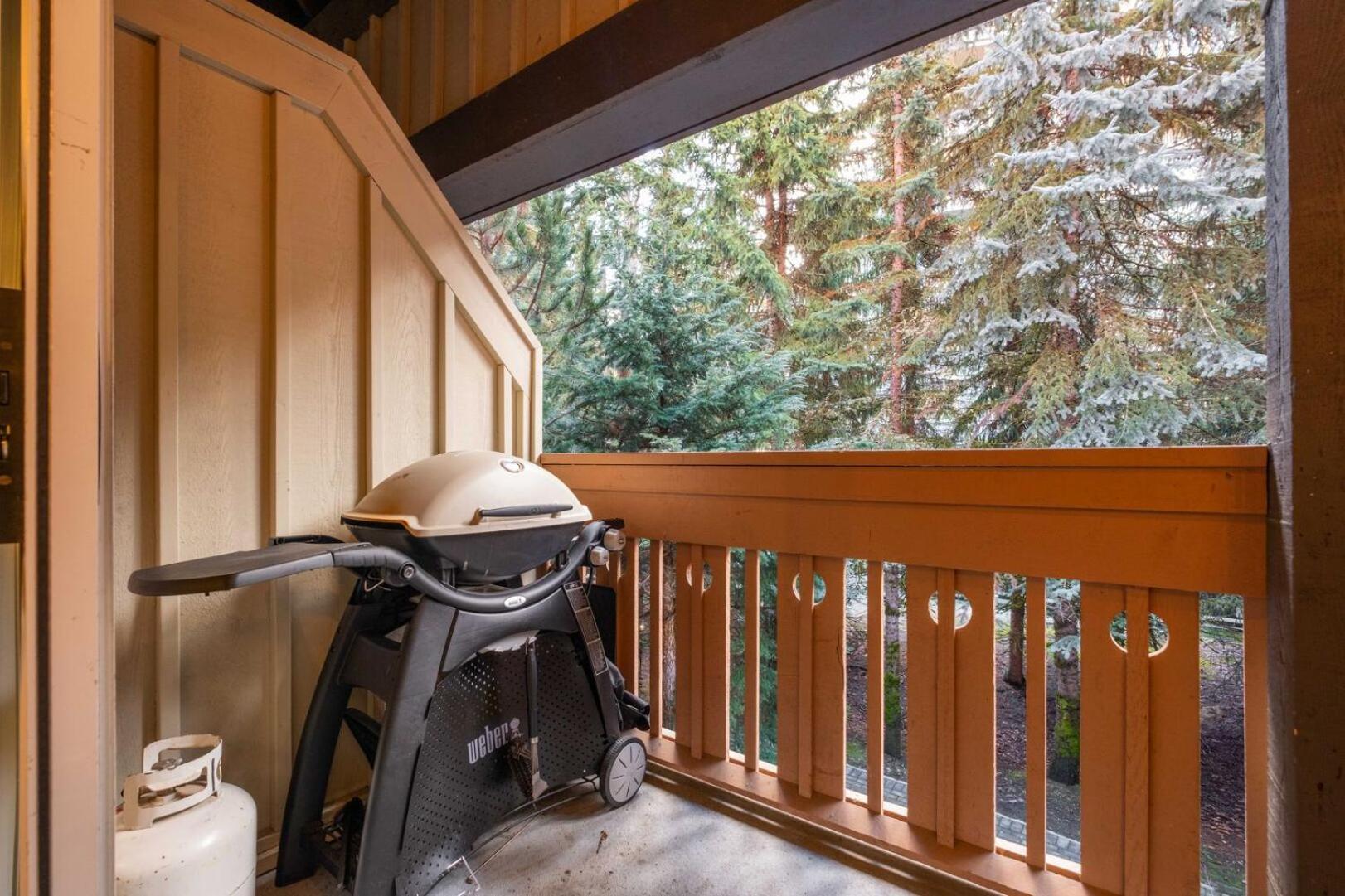 Sunpath By Outpost Whistler Villa Exterior photo