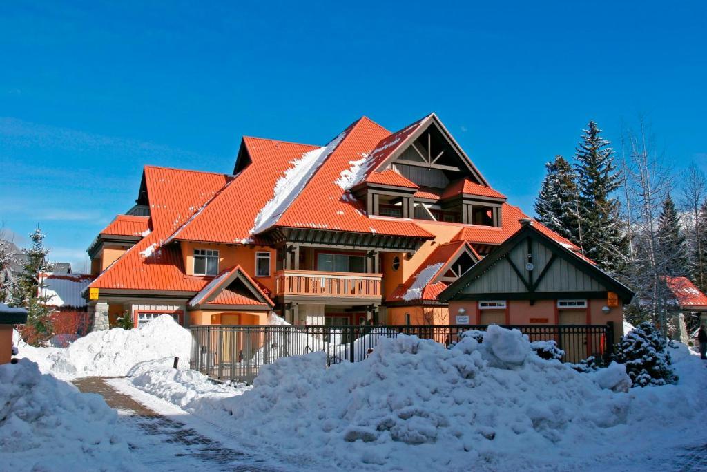 Sunpath By Outpost Whistler Villa Exterior photo